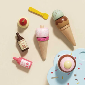 Le Toy Van - Pretend & Play - Wooden Ice Cream Stand & Toppings - 12pcs - Image 5