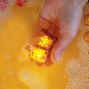 Glo Pals - Water Activated Light-Up Sensory Toys - Daniel Tiger (4 Pack) - Image 7