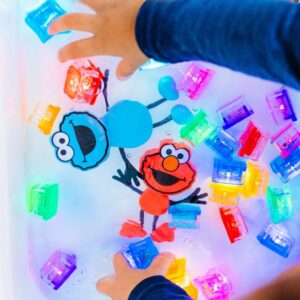 Glo Pals - Water Activated Light-Up Sensory Toys - Cookie Monster Sesame Street - Image 3