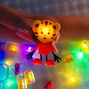 Glo Pals - Water Activated Light-Up Sensory Toys - Daniel Tiger - Image 4