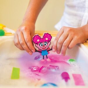 Glo Pals - Water Activated Light-Up Sensory Toys - Abby Sesame Street - Image 3